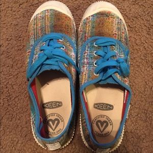 Women’s Keen sneakers size 10
